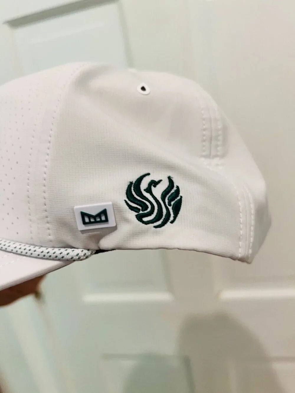 UNWORN Melin Coronado BACK OF THE CUP Hydro Golf Links Snapback Rope Hat White